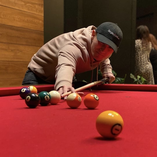 Spencer Shoots Pool
